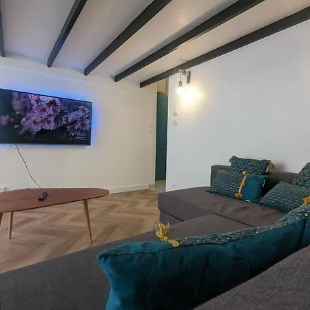 Balneo, Ecran Lcd, Literie 160x200 Appartement Lyon